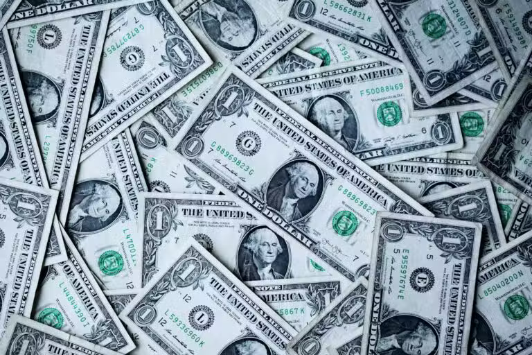 首頁 8 匯率貶 1 元,你的年度訂閱多付多少?一張表算給你看