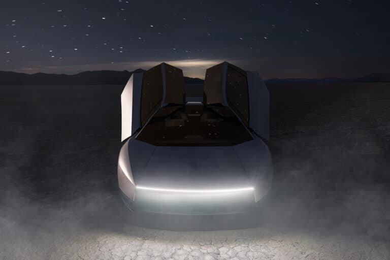 特斯拉飛天車怎麼飛?拆解 Roadster 的冷氣體推進器與吸地風扇 1 trajis tesla roadster flying car thrusters