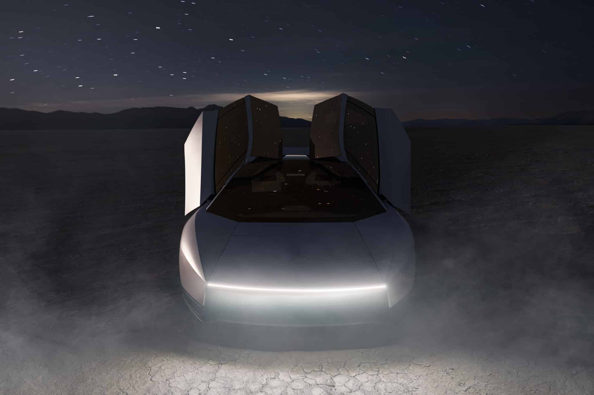 特斯拉飛天車怎麼飛?拆解 Roadster 的冷氣體推進器與吸地風扇 1 特斯拉飛天車新一代 Roadster 正面,鷗翼車門打開